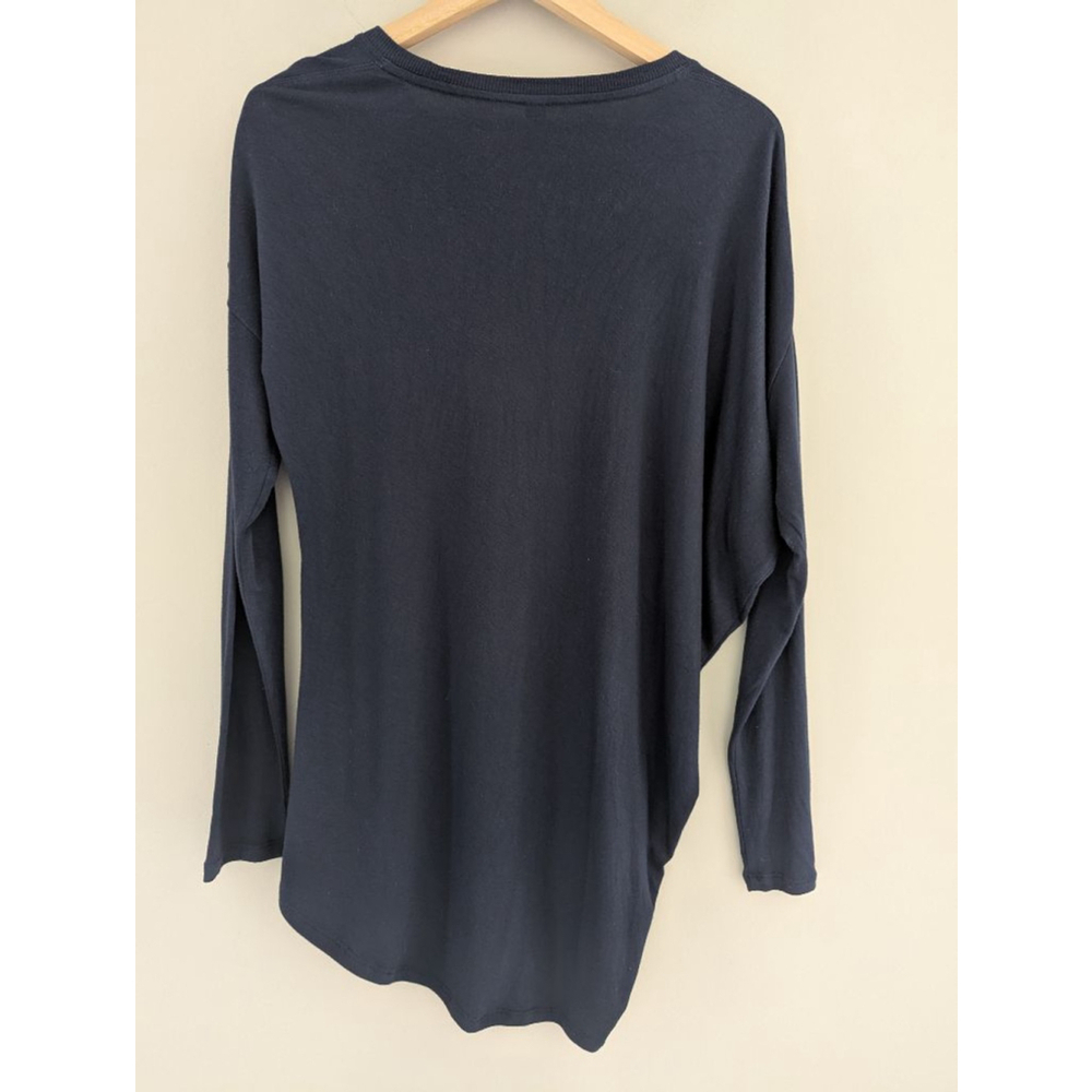 Athleta Batwing Long Sleeve Asymmetrical Hemline Shirt Women's Size S - Picture 2 of 6
